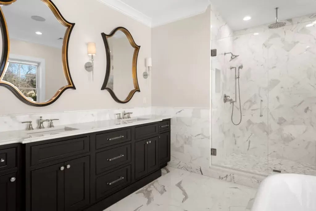 Should You Go With Limestone or Marble For Your Bathroom?