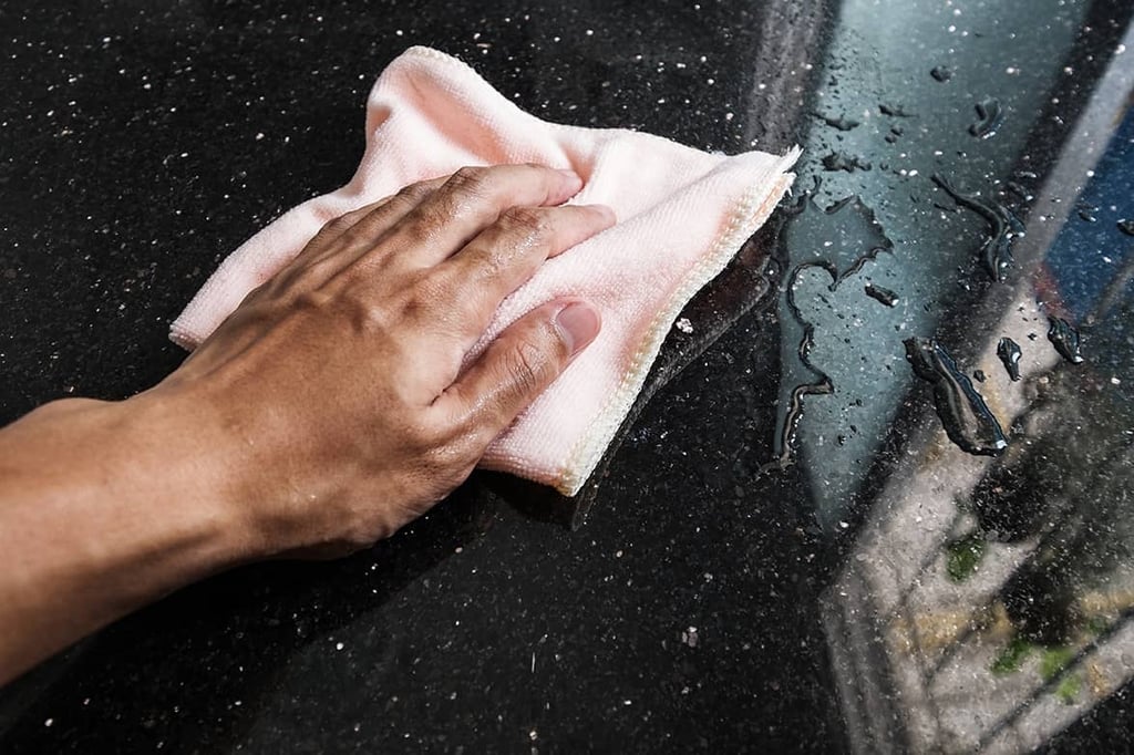 How to clean granite countertops
