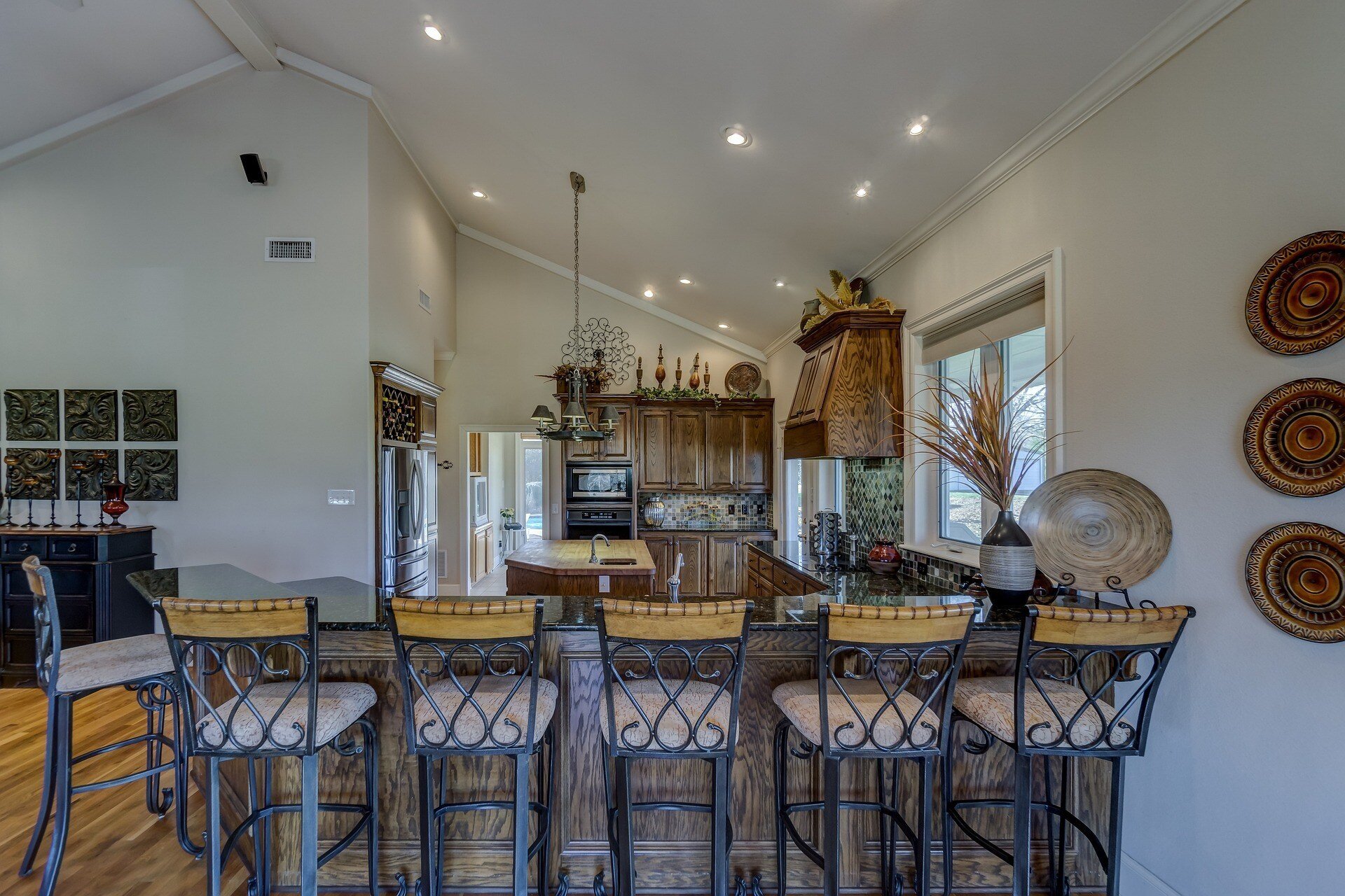 The Best Stone For an Indoor Bar Top